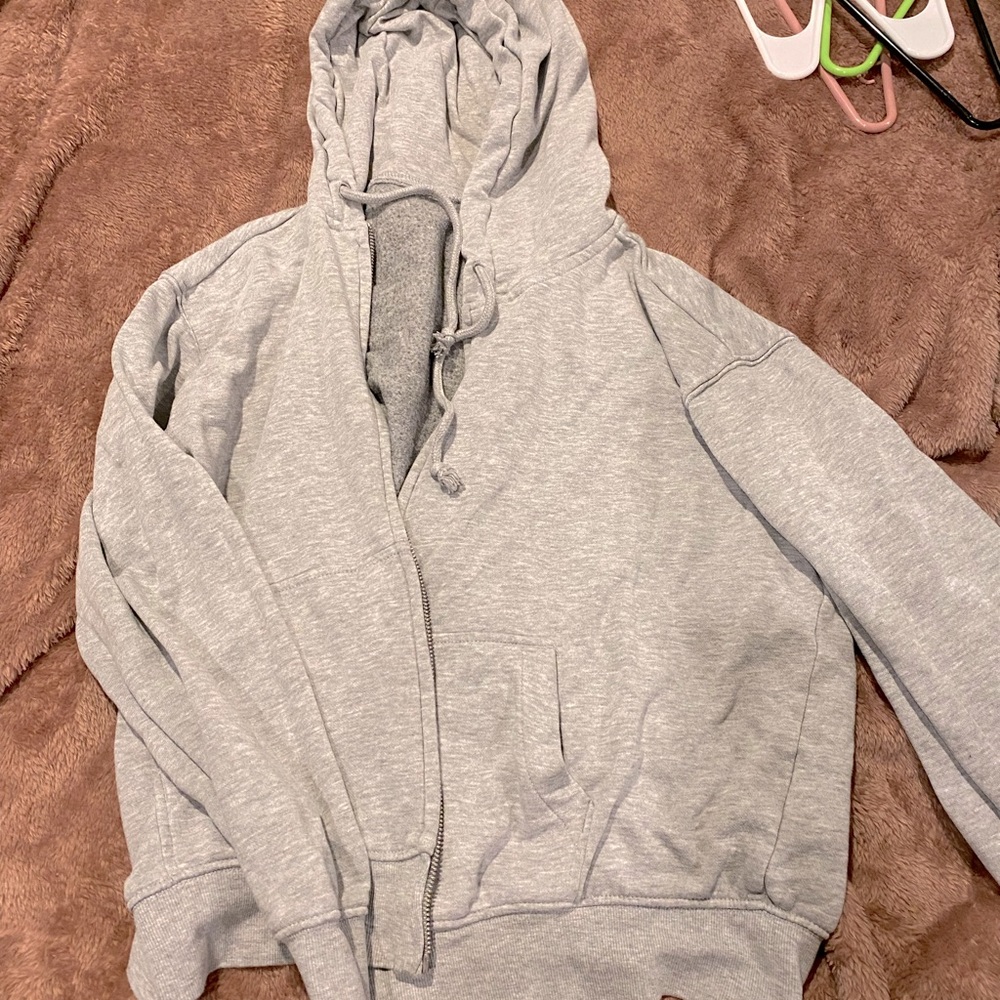 Basic grey zip up